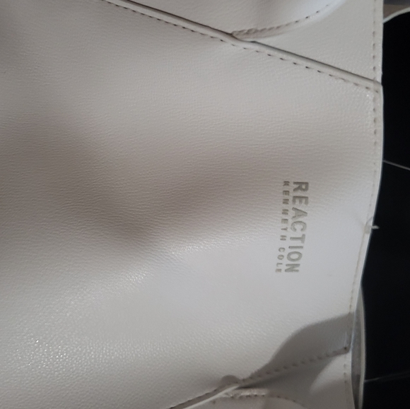 Kenneth Cole reaction bag - Picture 7 of 9